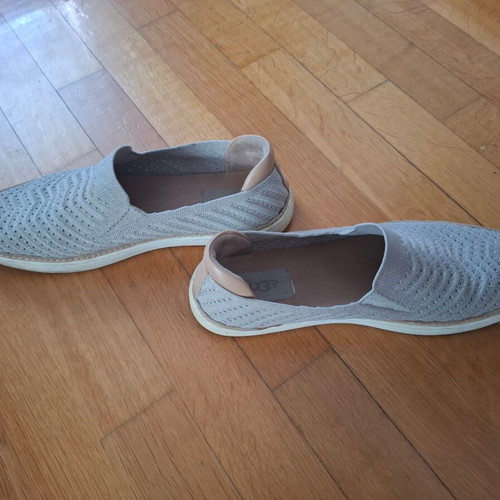 Ugg women's slip-on knit sneakers size 41 light grey