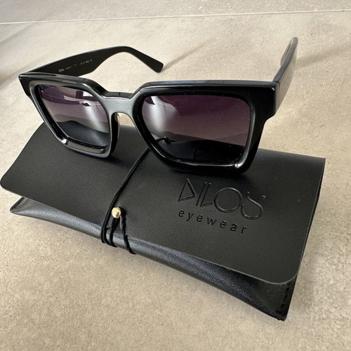 Dilós Eyewear Unisex Sunglasses Like New, Black Square Frame