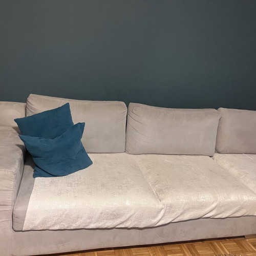 Corner sofa like new 3.00 x 2.30 m with storage space