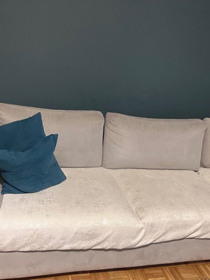 Corner sofa like new 3.00 x 2.30 m with storage space