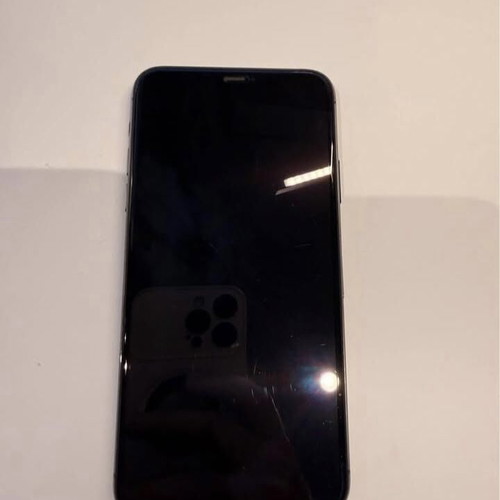 IPhone 11 Pro Max σαν καινούργιο, με θήκη, κουτί και καλώδιο