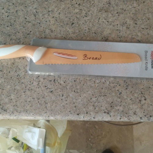 Bread knife new