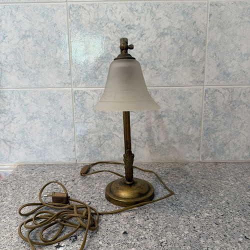 Classic table lamp with glass shade, like new, bronze finish