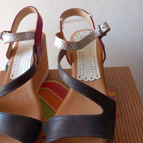 Marila shoes women's platform sandals size 40, blue and red