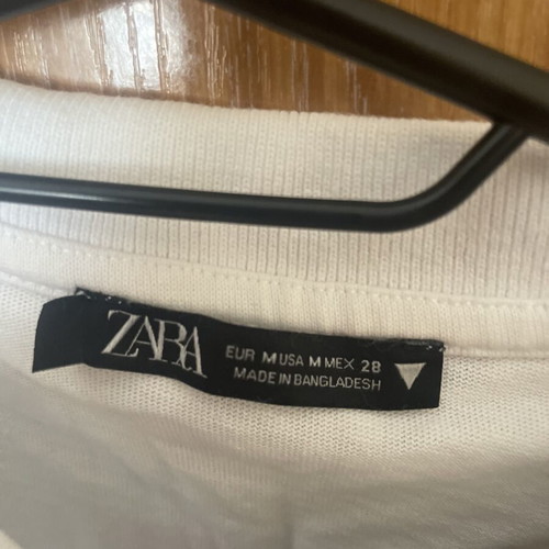 Zara crop top used, white with collar and wide fit