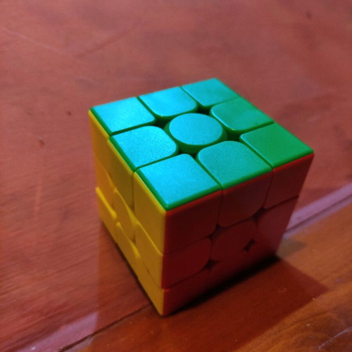 Rubrik's Cube new speed cube puzzle, educational game