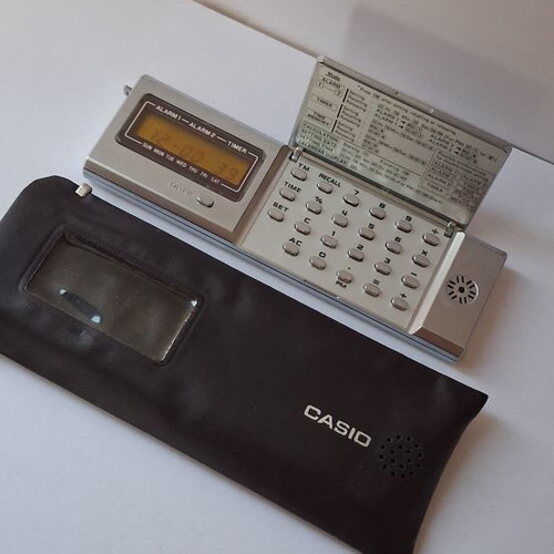 Casio MQ-2 Micro Computer Quartz calculator like new with case
