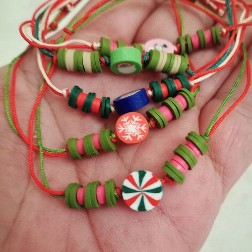 Bracelets charms new, set of 5 colorful pieces