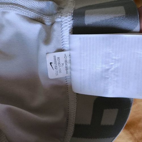 Nike Pro men's 3/4 leggings used, gray-white camo, size XL