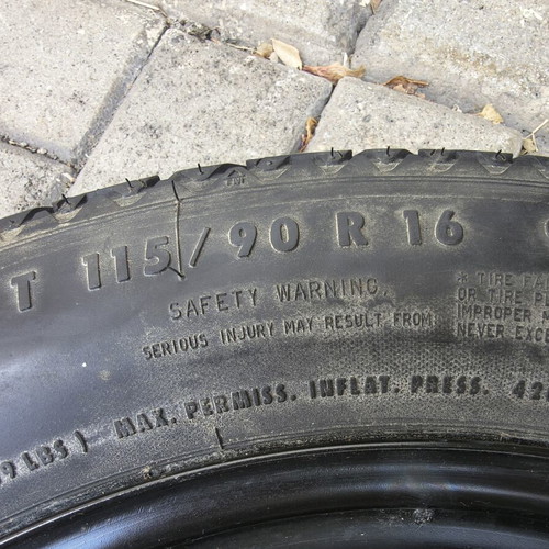 BMW 116 F20 spare tire used