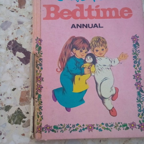 Bedtime Annual book by Enid Blyton used