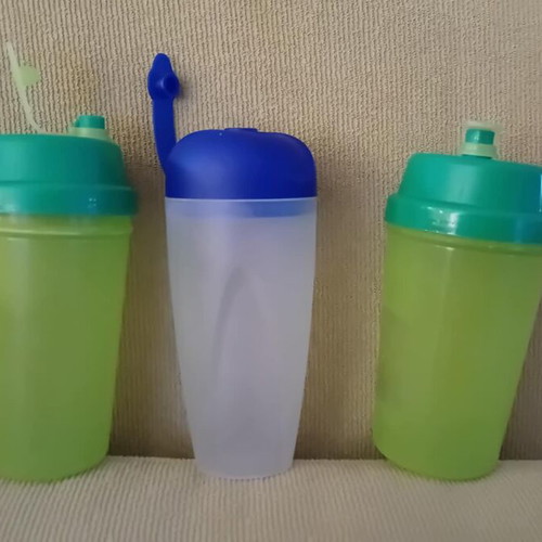 Plastic water bottles brand new, set of 5