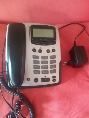General Electric desktop wired phone used, silver