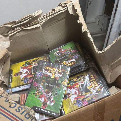 DVD pack of 4000 like new, old movies