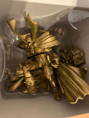 Spawn Gold figure new, Mini Trading Figures McFarlane Toys
