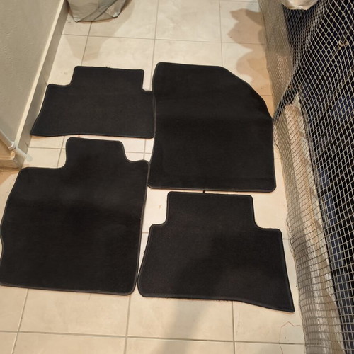 Toyota car mats like new for Chr Yaris Auris