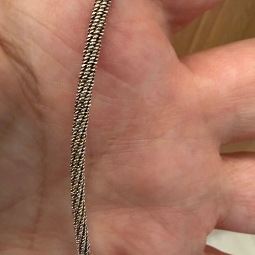 Silver necklace like new, 41 cm length