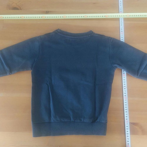Children's sweatshirt used, blue, for ages 5-6