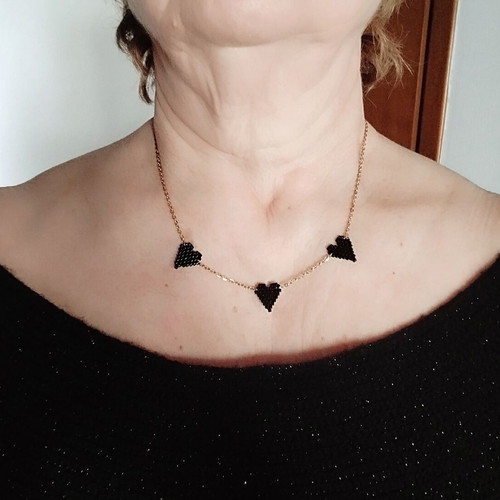 Steel necklace with three black Miyuki hearts made to order