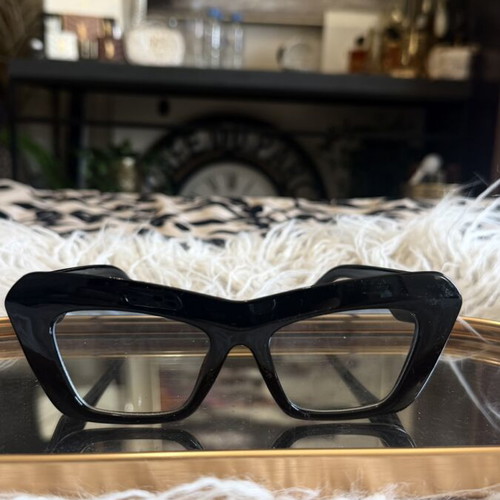 Cat Eye Sunglasses black like new with metal logo