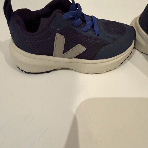 Veja children's sneakers like new, sizes 23.5-24, blue