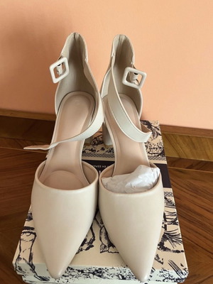 Alta Moda Nude Pumps Size 41 with Block Heel