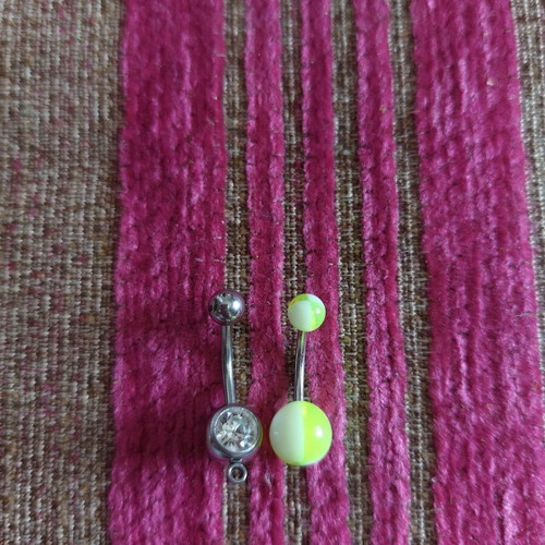Navel Piercing Set like new, yellow and silver