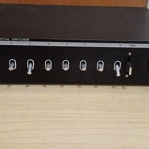 CCTV 8-channel sequential switcher