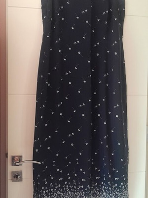Dress used, size XL 42 14, white and blue