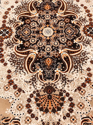 Wool rug 2.50x3.50 like new with floral and lachouria patterns