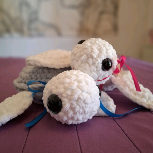 Handmade turtles made to order, crocheted medium size