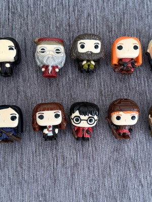Kinder Funko Harry Potter Quidditch collection like new, 13 pieces