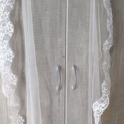 Wedding Veil with Embroidered Floral Lace 140x110 cm new, white