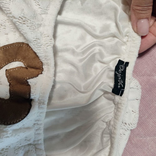 Dejavu white lace women's skirt like new, size M