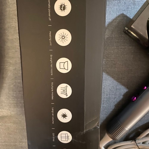 Hair dryer like new, lightweight and ideal for travel