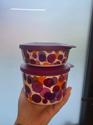 Tupperware set of 2 airtight bowls 350ml & 800ml new
