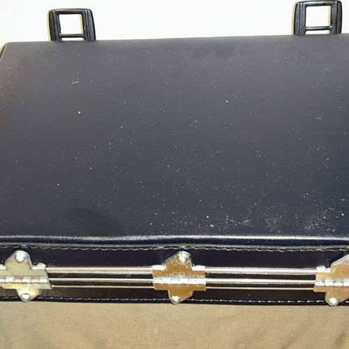 Savoy Vintage Cassette Case Made in USA, like new, 30 slots