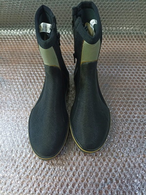 IST neoprene boot new, size 37-38
