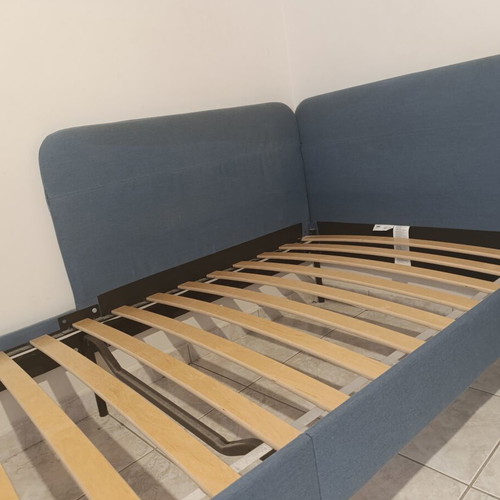 Ramsta bed 90 x 200 cm like new, blue with wooden slats