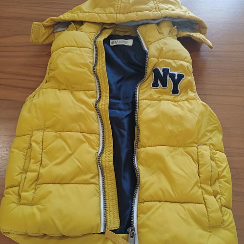 H&M sleeveless children's jacket used, size 110 cm, yellow