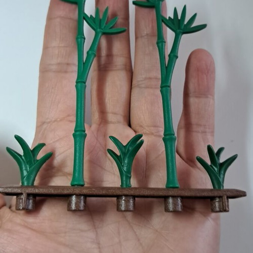 Playmobil bamboo on base