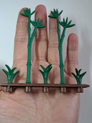 Playmobil bamboo on base