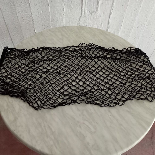 Car trunk organization net like new, Canadian made