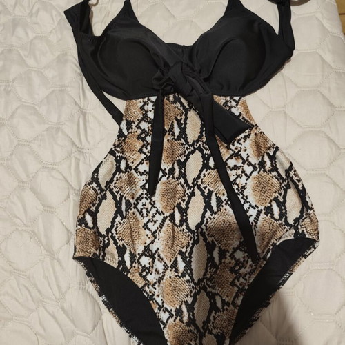 One-piece swimsuit with snake print new with tags Grazie Donna size 46-48
