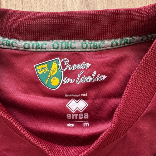 Norwich City Errea Away football shirt 2014/2015 signed size M