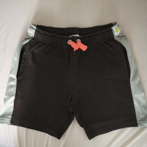 Look @t me Boys' Shorts Size 8 Like New, Grey