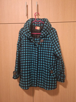 Jovonna polka dot coat like new, size M