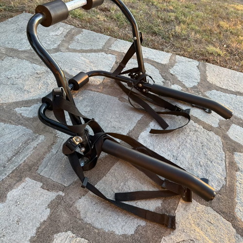 Bicycle rack for car like new, holds two bikes