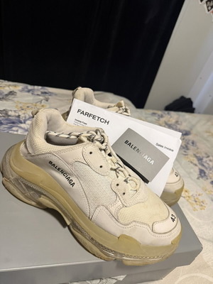 Balenciaga Triple S sport shoes used, size 43, white beige