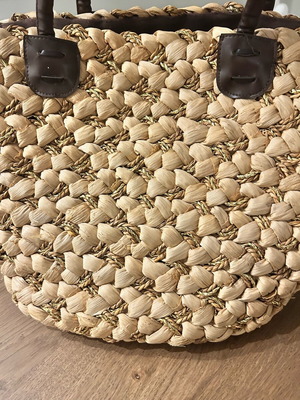 Straw beach bag